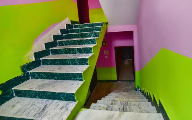 SPOT ON 61254 Lucky Guest House