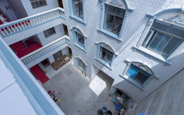 Jiayuan Hotel (Nanhu Park, Xintiandi Pedestrian Street, Mengzi)