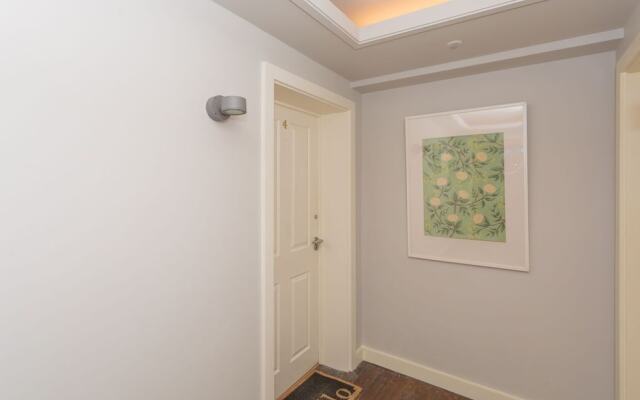 Panda Sanctuaries, Kensington Chapel Apartment