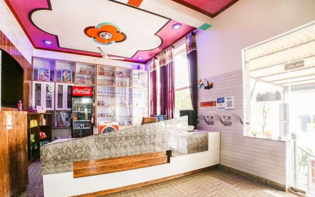 Oyo 44660 Muni Ji Restaurant And Hotel