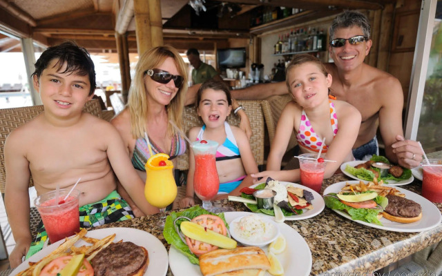 Beachcomber Resort & Club