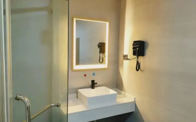 Youjiaxuan Hotel (Shanghai Xinchang Ancient Town)