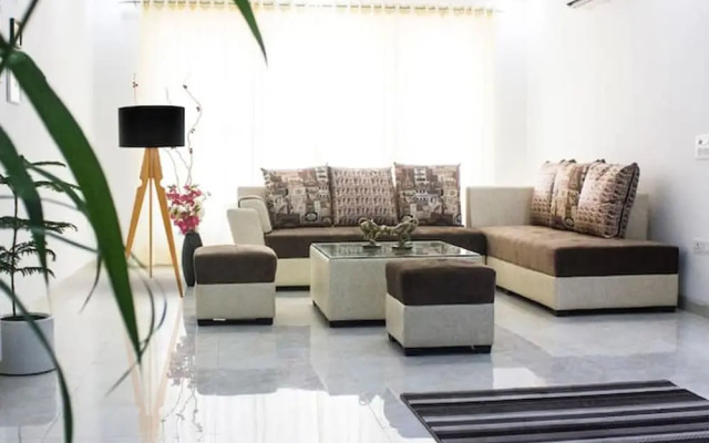 Parfait Street 3bhk Service Apartment Near Fortis
