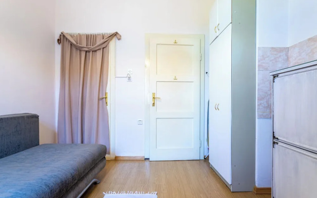 Traditional apartment Bacvice, 3 min walk to the beach