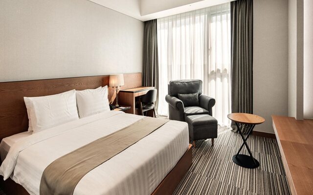 Golden Tulip Incheon Airport Hotel & Suites