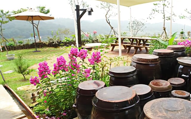 Ganghwa Wild Flower Pension