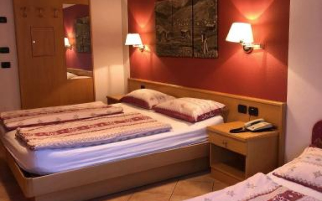 Hotel Garni Rin da Rin