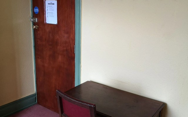 Chimneys Guest House