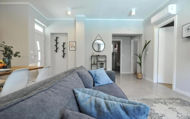 House Tony private pool&parking