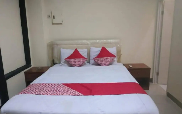 OYO 90696 Tobana House Bintaro