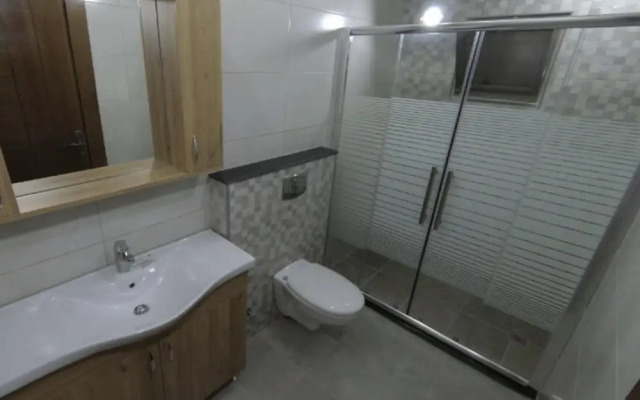 Amazing one Bedroom Apartment in Amman,elwebdah 8
