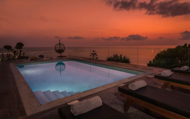 Sueño LUXURY VILLA 180 Iconic Sea View