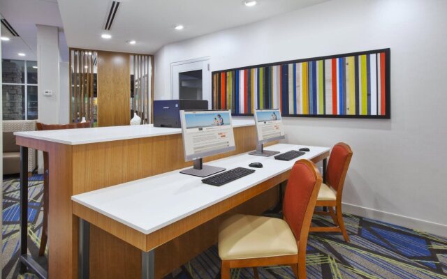 Holiday Inn Express Auburn Hills South by IHG