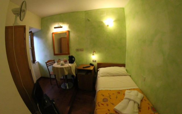 Primavera Mini Hotel