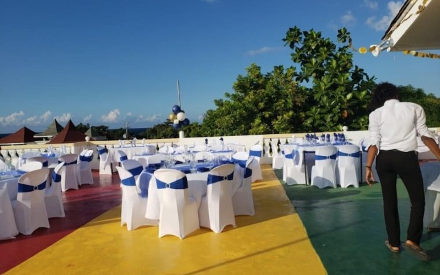 Dela de-Rose Guest House negril Jamaica