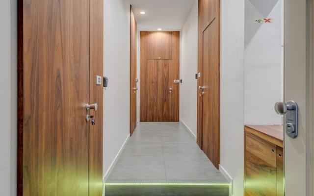 Starlight Luxury Suites