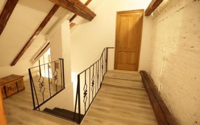 4 Rooms Piata Sfatului