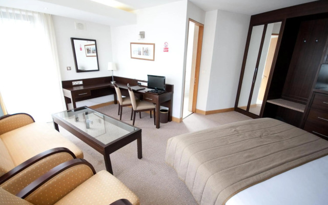 White Sands Hotel