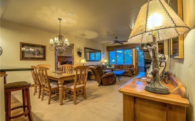 3105 Champagne Lodge,Trappeurs
