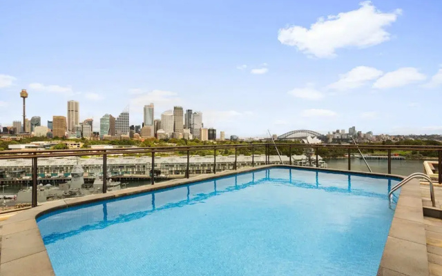 Cosy 1-bed With Swimming Pool Facing Opera House
