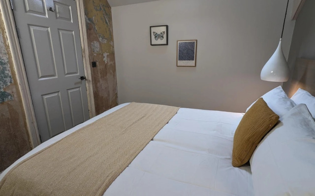 Spacious Penthouse Apartment in Merthyr Tydfil