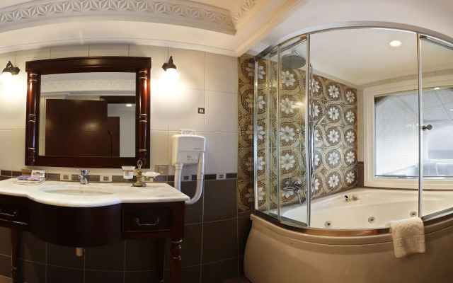 Sultanahmet Palace Hotel