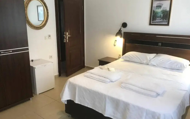 Albatros Hotel
