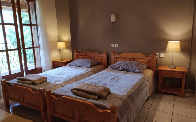 Hotel Defkalion