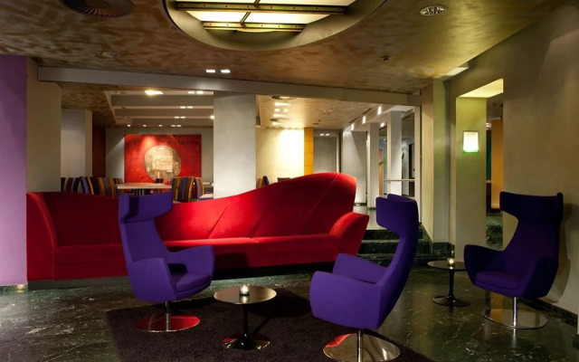 Premier Inn Koln City Centre