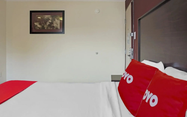 OYO Hotel McAllen Airport South