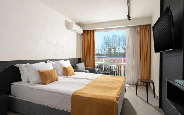 Zefir Hotel