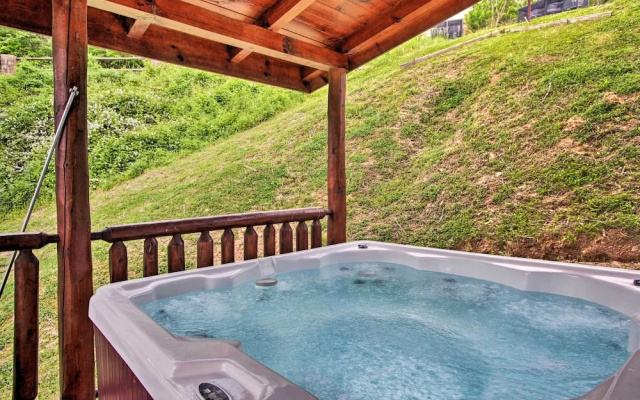 Expansive Gatlinburg Cabin: Hot Tub, Deck & Grill!
