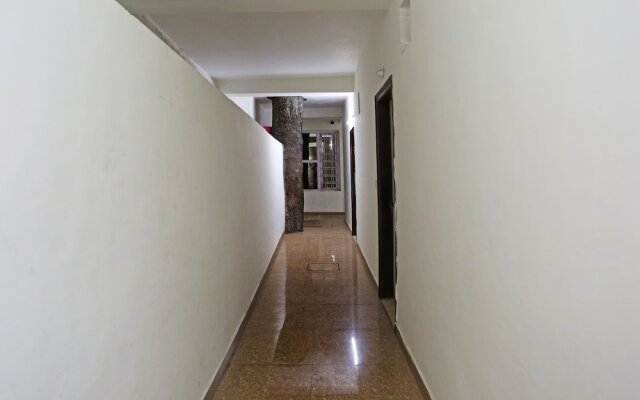 OYO 4451 Hotel Super Mall Residency