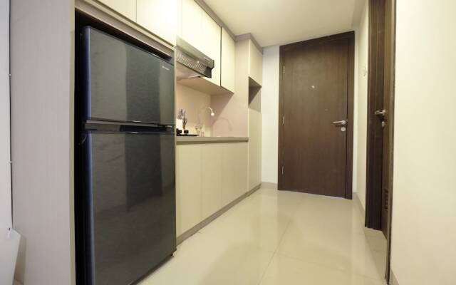 Modern Studio The H Residence near MT Haryono