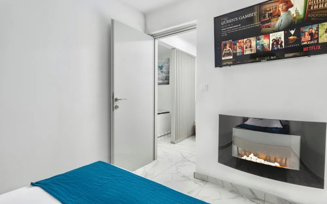 Premium Jacuzzi Suite at the City Center