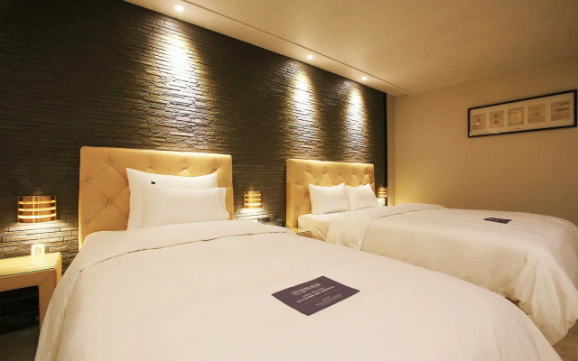Urban Hotel & Golf