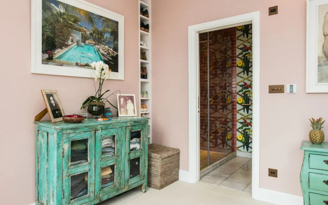 Quirky 2 Bedroom Portobello House With Roof Terrace