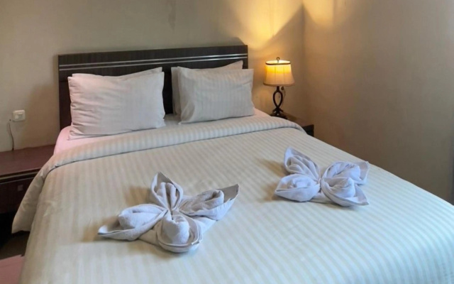 RedDoorz Plus Syariah @ Jalan Sriwijaya Medan – Guest Rooms – Medan