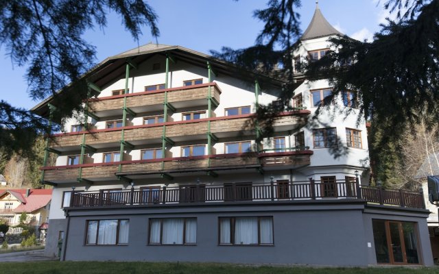 Jagdhof Hotel