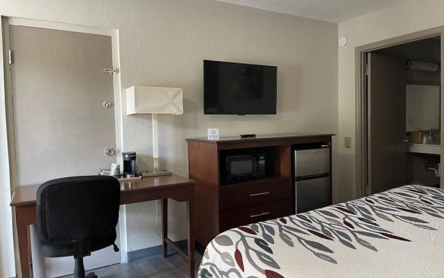 Sunrise Inn & Suites