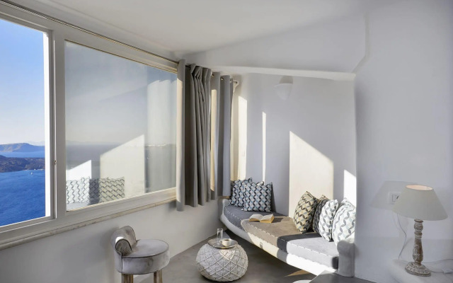Suites of the Gods Cave Spa
