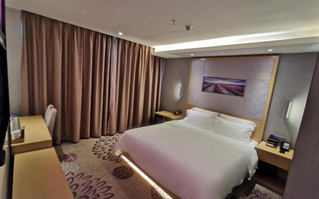 Lavande Hotel Zhuhai Aviation New Town airport