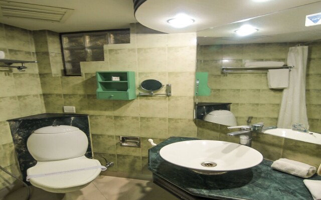 OYO 8771 Hotel Allahabad Regency