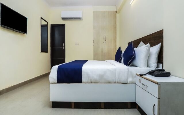 OYO SilverKey 27892 Shanti Complex