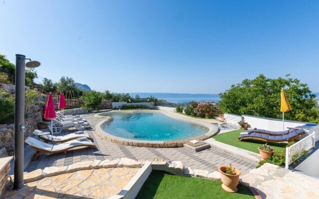 Awesome Home in Kucine With Wifi and 3 Bedrooms