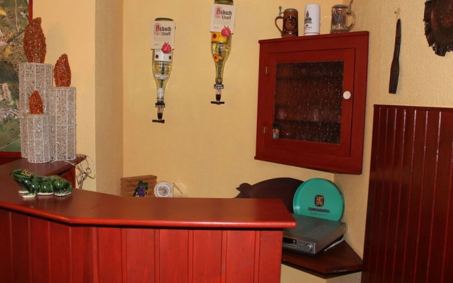 Welcoming Bungalow in Marlow With Terrace