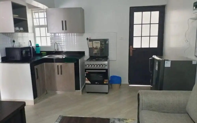Lux Suites Studio City Apartments