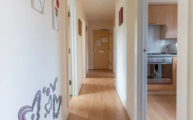 Elegant Apartment in Edinburgh near River Almond