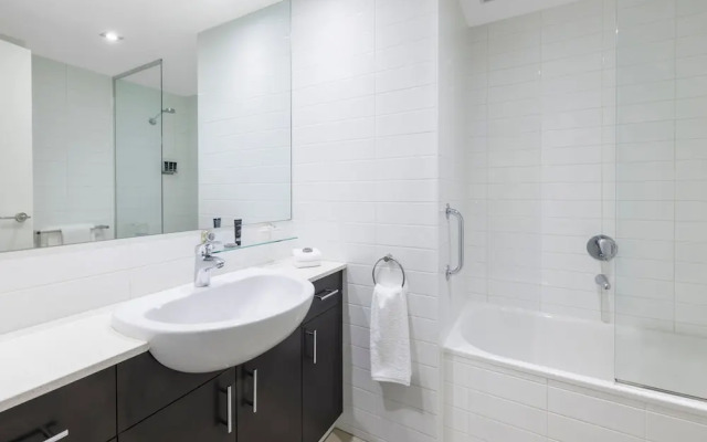 Adina Apartment Hotel Melbourne Northbank