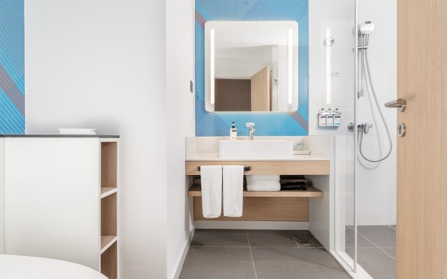 Holiday Inn Express Dangdong City Center by IHG